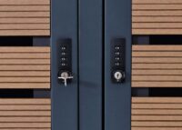 Mülltonnenbox 3er aus WPC und Edelstahl mit Pflanzkasten in Teak-Optik