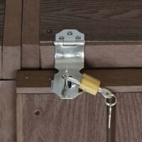 Premium Mülltonnenbox aus Metall in brauner Holzoptik für 1 bis 2 Tonnen