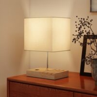 Nachttischlampe mit USB Ablage Holz Stoffschirm für Schlafzimmer weiss