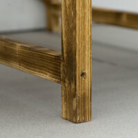 Pflanzentreppe aus Tannenholz mit 3 Stufen, Maße 100x80x78 cm.