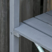 Pflanztisch mit robuster Metall-Arbeitsfläche für Balkon und Garten.