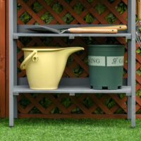 Pflanztisch mit robuster Metall-Arbeitsfläche für Balkon und Garten.