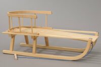 Schlitten mit Winterfusssack & Rückenlehne Schwarz