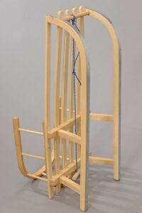 Schlitten mit Winterfusssack & Rückenlehne Schwarz