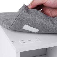 Weiße Schuhbank mit zehn Fächern, stilvolle und funktionale Aufbewahrung.