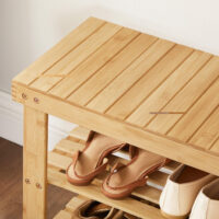 Bambus-Schuhregal mit Sitzbank – Stabil und umweltfreundlich. Bietet Platz für Schuhe und dient als bequeme Sitzgelegenheit. Maße: 70 x 28 x 45 cm, max. Tragfähigkeit: 120 kg. Inklusive Zubehörbeutel und Anleitung.