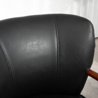 Sessel breit mit Holzrahmen Lederoptik schwarz
