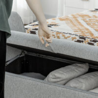 Hellgraue Sitzbank in Leinenoptik mit Stauraum und praktischer Armlehne. Bietet Komfort und verdeckten Stauraum.