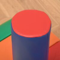 Bunte 7-teilige Softbausteine, ideal für das Kinderzimmer. Fördern die Kreativität und Motorik beim Bauen.