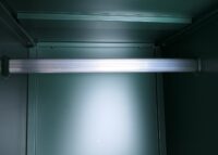 Grüner Stahl Spind mit Kleiderstange und Tür 90x38x45 cm