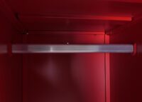 Roter Stahl Spind mit Kleiderstange und Schließfach 90x38x45 cm