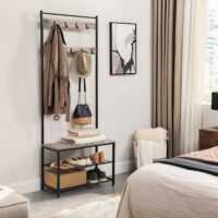 Kleiderständer mit drei Ablagen im Industrial Design für Flur oder Schlafzimmer.