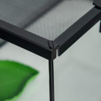 Glasterrarium 50x30x25cm mit integriertem Thermometer.