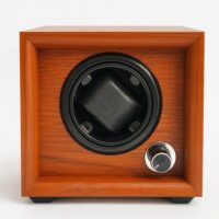 Uhrenbeweger Mr. Smith in Hellbraun, Frontansicht ohne Uhr, Drehknopf sichtbar