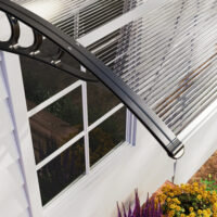 Transparentes Polycarbonat-Vordach für die Haustür, Größe 75x100cm.