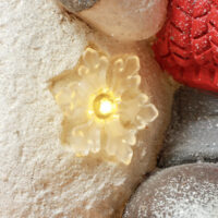 Weihnachtsdeko Wichtel Figur 45cm mit Schneemann LED In-/Outdoor