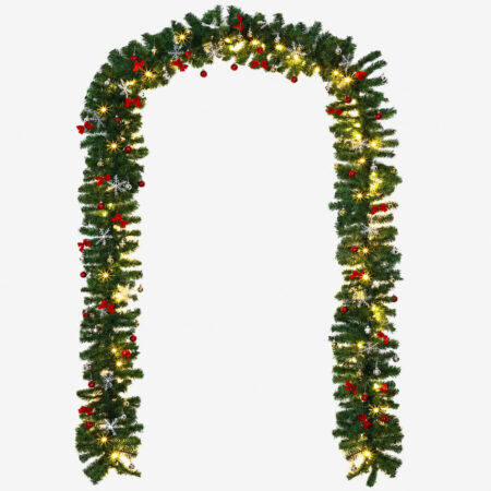 Weihnachtsgirlanden mir Lichterkette.