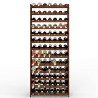 Frontansicht des Weinregals in Braun geölt mit Platz für 91 Flaschen. Das schlichte Design und die warme Farbe des Holzes fügen sich harmonisch in jeden Raum ein.